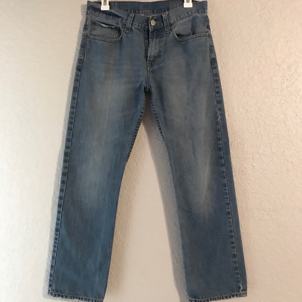DONATING🧔🏼 men’s light wash jeans